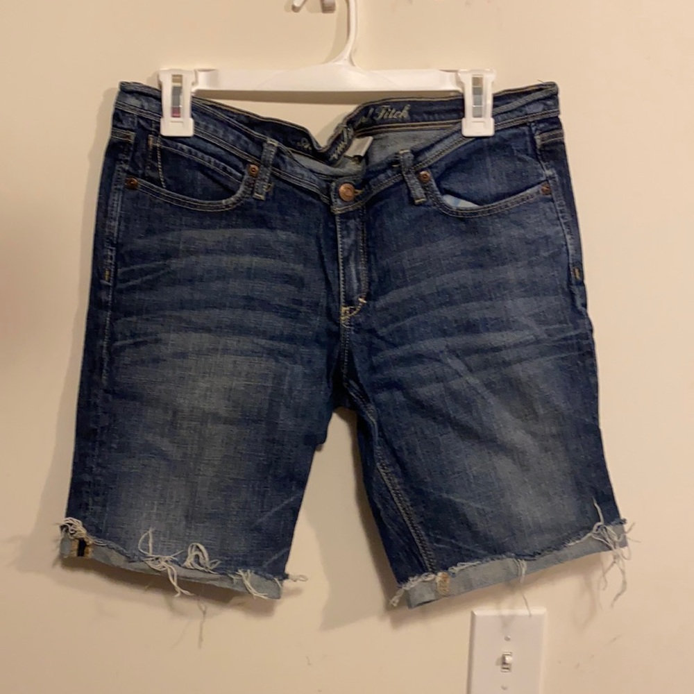Abercrombie and Fitch Bermuda shorts